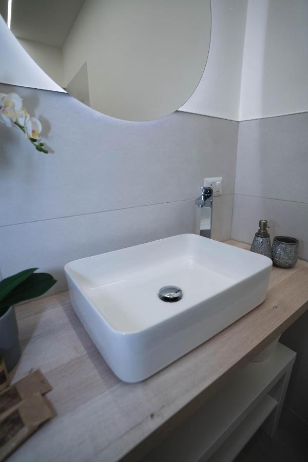 Arco Alto Rooms Bari Exterior photo
