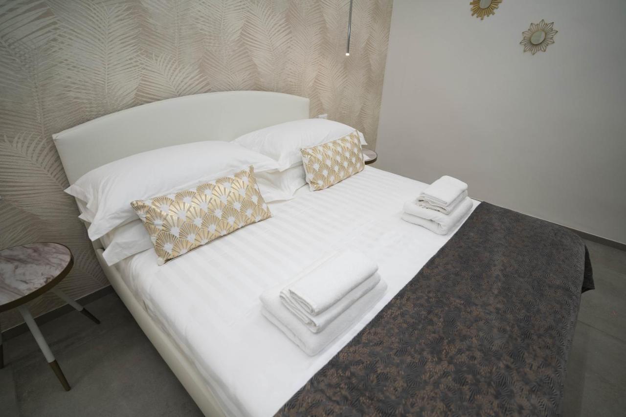 Arco Alto Rooms Bari Exterior photo